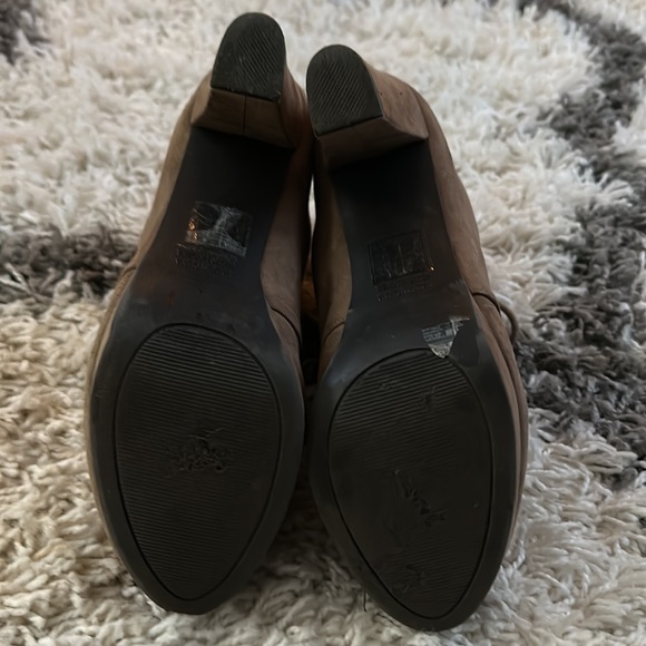 Taupe suede lace up platform booties - Picture 6 of 8